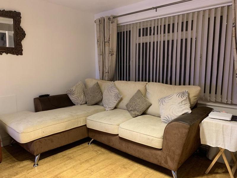 75Ers Private Room Τσέλτενχαμ Εξωτερικό φωτογραφία